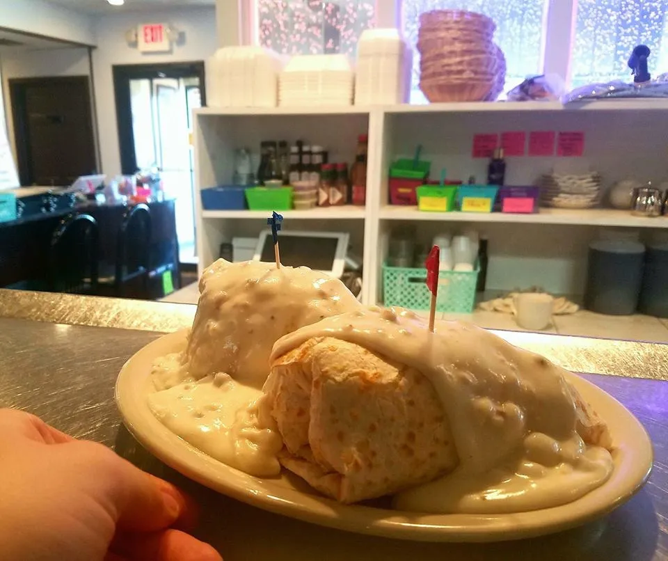 Biscuit & Gravy